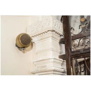 Elipson Planet M Gold installata a parete
