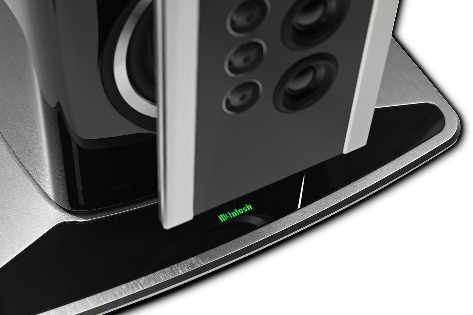 McIntosh XRT1.1K – Diffusore da Pavimento Line Array a 4 Vie