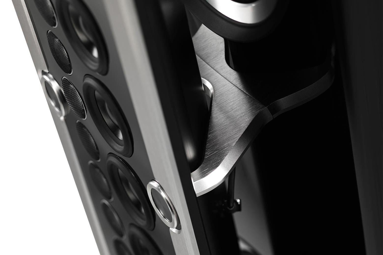 McIntosh XRT1.1K – Diffusore da Pavimento Line Array a 4 Vie