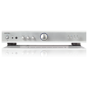 Rotel A8 amplificatore integrato, vista frontale finitura silver