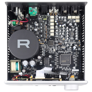 Rotel DX3, vista interna con trasformatore toroidale schermato