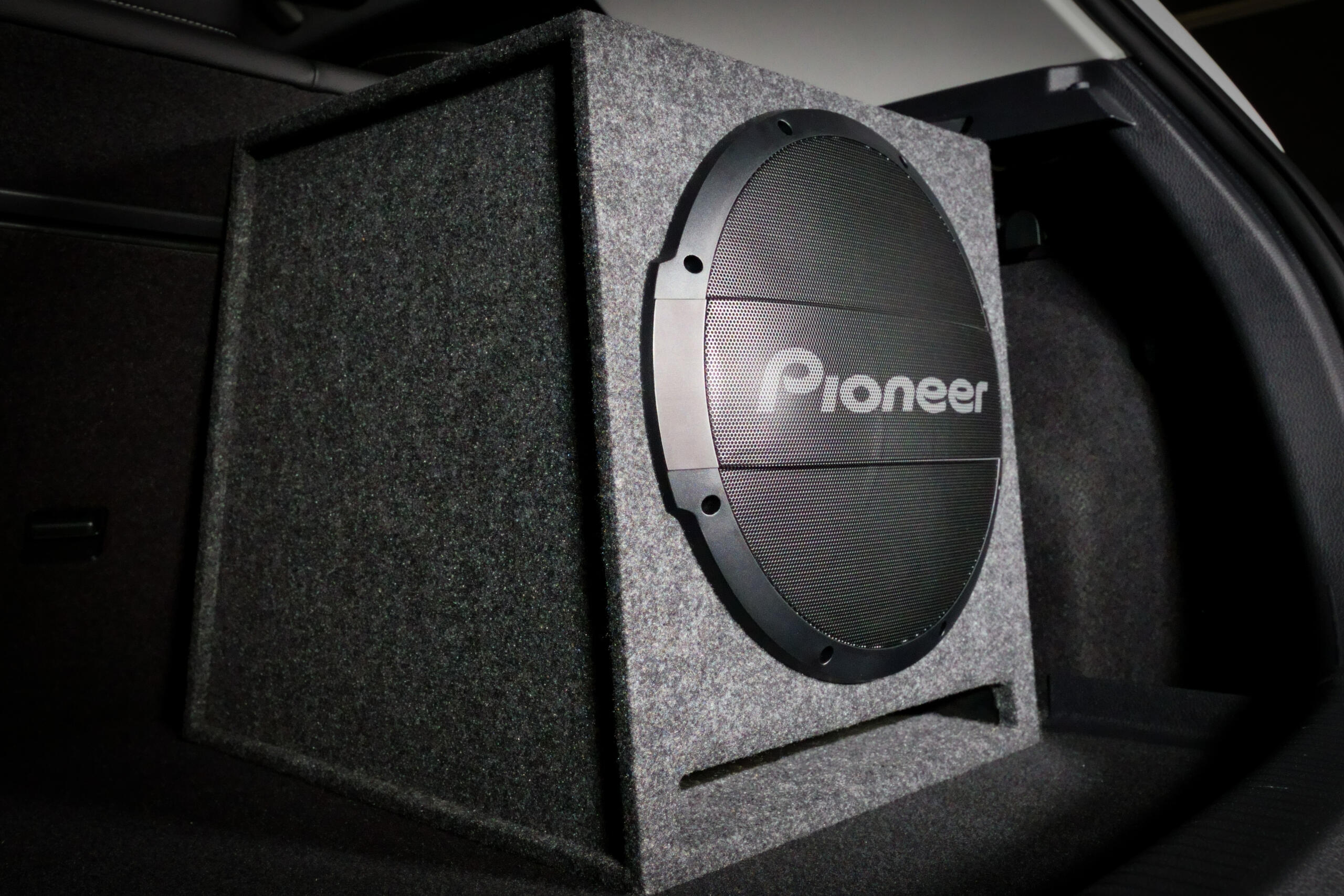 Pioneer TS-WX1210AH | Subwoofer bass reflex da 30 cm con amplificatore integrato – immagine 3 Pioneer TS-WX1210AH | Subwoofer bass reflex da 30 cm con amplificatore integrato - immagine 3