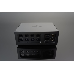 Transparent Reference Power Isolator – Condizionatore di Rete 8 Prese - immagine 2