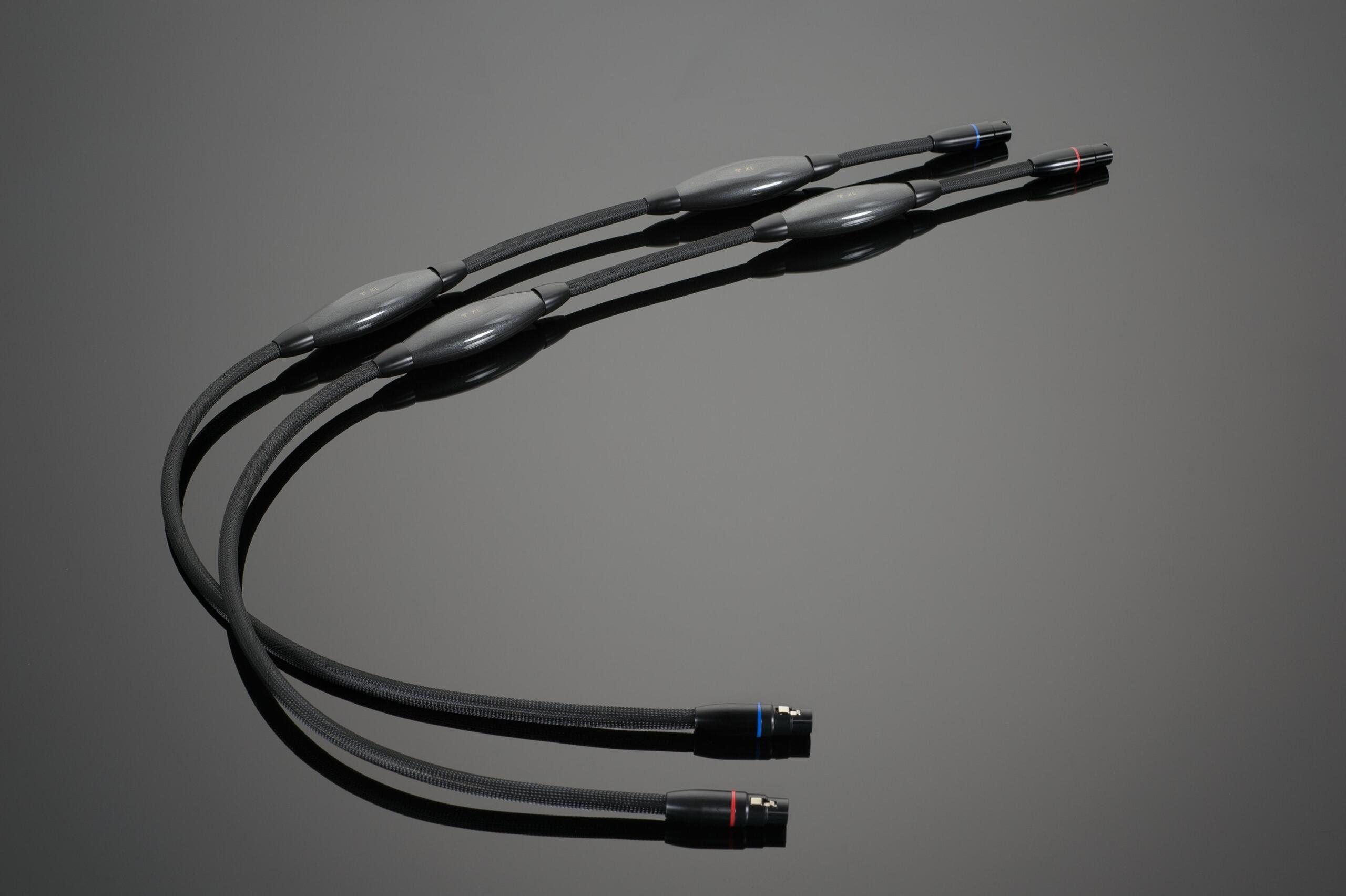 Transparent XL Balanced Interconnect β Cavo di Interconnessione Bilanciato XLR Transparent XL Balanced Interconnect β Cavo di Interconnessione Bilanciato XLR