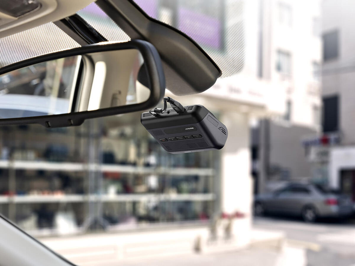 Alpine DVR-Q1000 – Dashcam 2K con Wi-Fi – immagine 9 Alpine DVR-Q1000 – Dashcam 2K con Wi-Fi - immagine 9