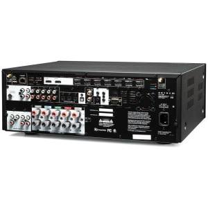 Anthem MRX 540 8K – retro di tre quarti
