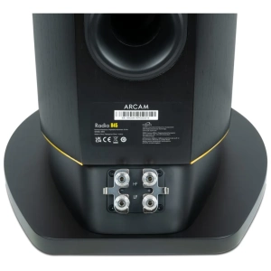 Arcam R45 – base con i morsetti