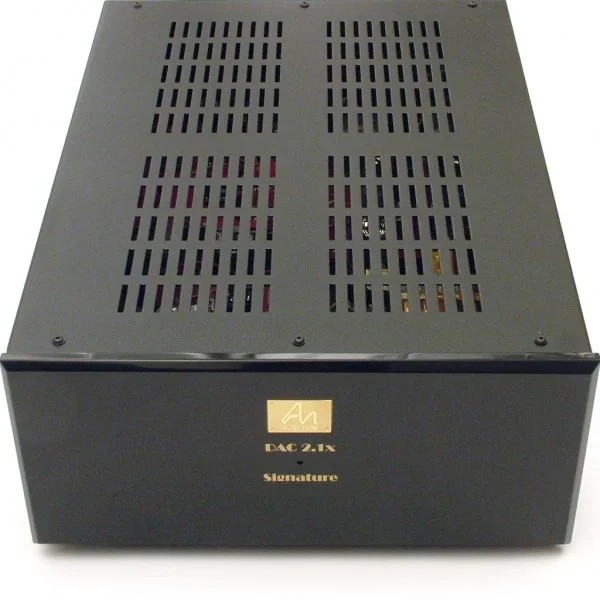 Audio Note DAC 2.1x convertitore DAC a valvole, vista frontale – foto 2 Audio Note DAC 2.1x convertitore DAC a valvole, vista frontale – foto 2