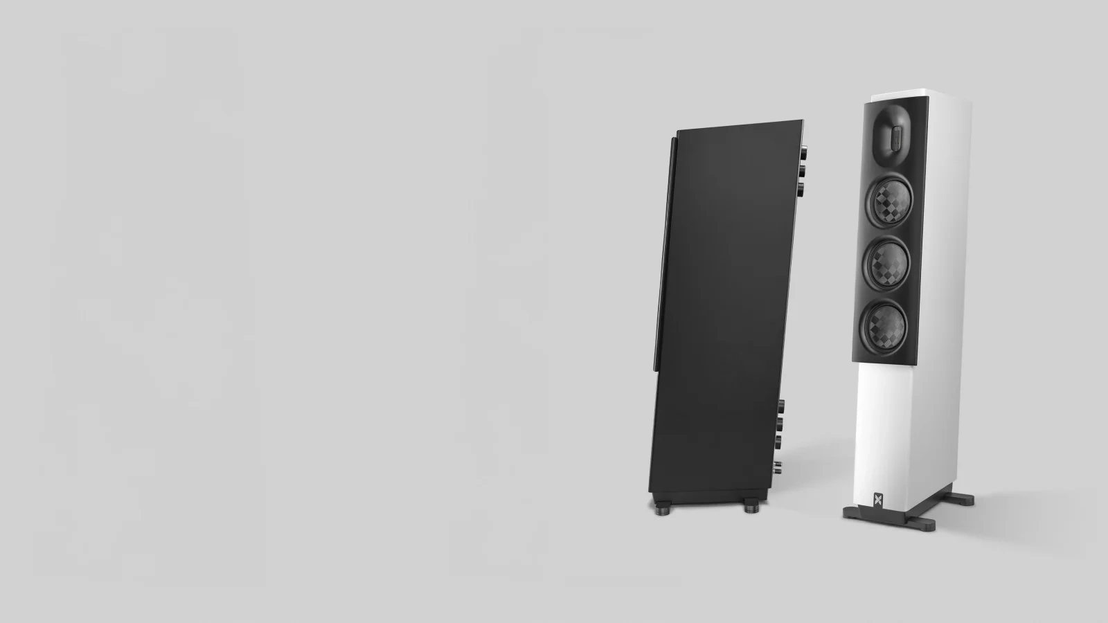 Axxess L3 diffusori da pavimento – coppia nera e bianca Axxess L3 diffusori da pavimento – coppia nera e bianca
