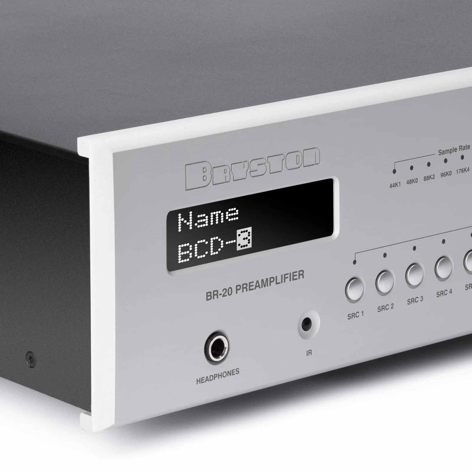 Bryston BR-20 preamplificatore con DAC e streamer frontale argento – foto 4 Bryston BR-20 preamplificatore con DAC e streamer frontale argento – foto 4