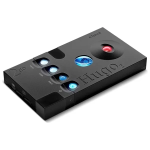 Chord Electronics 2go – Black, agganciato a Hugo 2