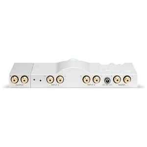Chord Electronics Suzi Pre – vista posteriore