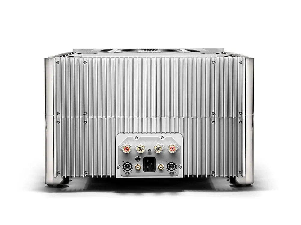 Chord Electronics Ultima – vista posteriore Chord Electronics Ultima – vista posteriore