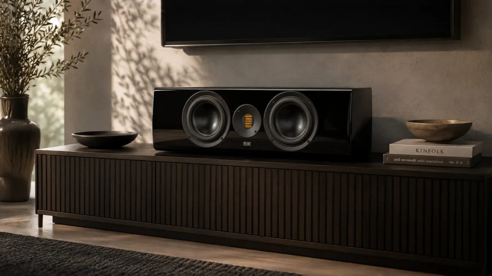 ELAC Solano CC 281.2 diffusore centrale – vista principale (finitura da verificare a vista) ELAC Solano CC 281.2 diffusore centrale – vista principale (finitura da verificare a vista)
