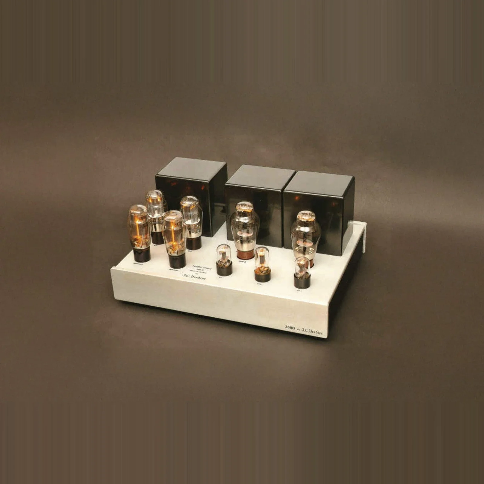 J.C. Verdier Triode Spirit 300B Luxe finale di potenza stereo a triodi 300B J.C. Verdier Triode Spirit 300B Luxe finale di potenza stereo a triodi 300B