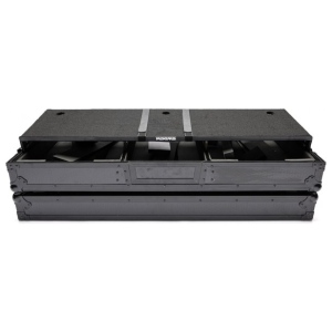 Magma MULTI FORMAT BATTLE WORKSTATION BLACK WHEELS flight case per consolle