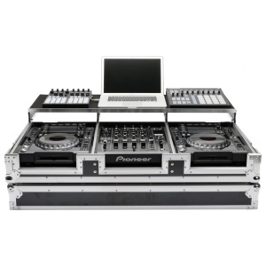 Magma MULTI FORMAT WORKSTATION PLAYER/MIXER SET WHEELS flight case per consolle