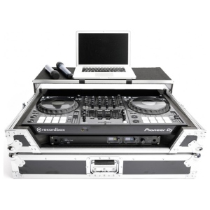 Magma MULTI FORMAT WORKSTATION XXL PLUS 19" flight case per controller