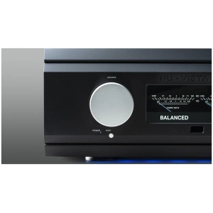 Musical Fidelity Nu-Vista 800.2 – dettaglio del frontale (nero)