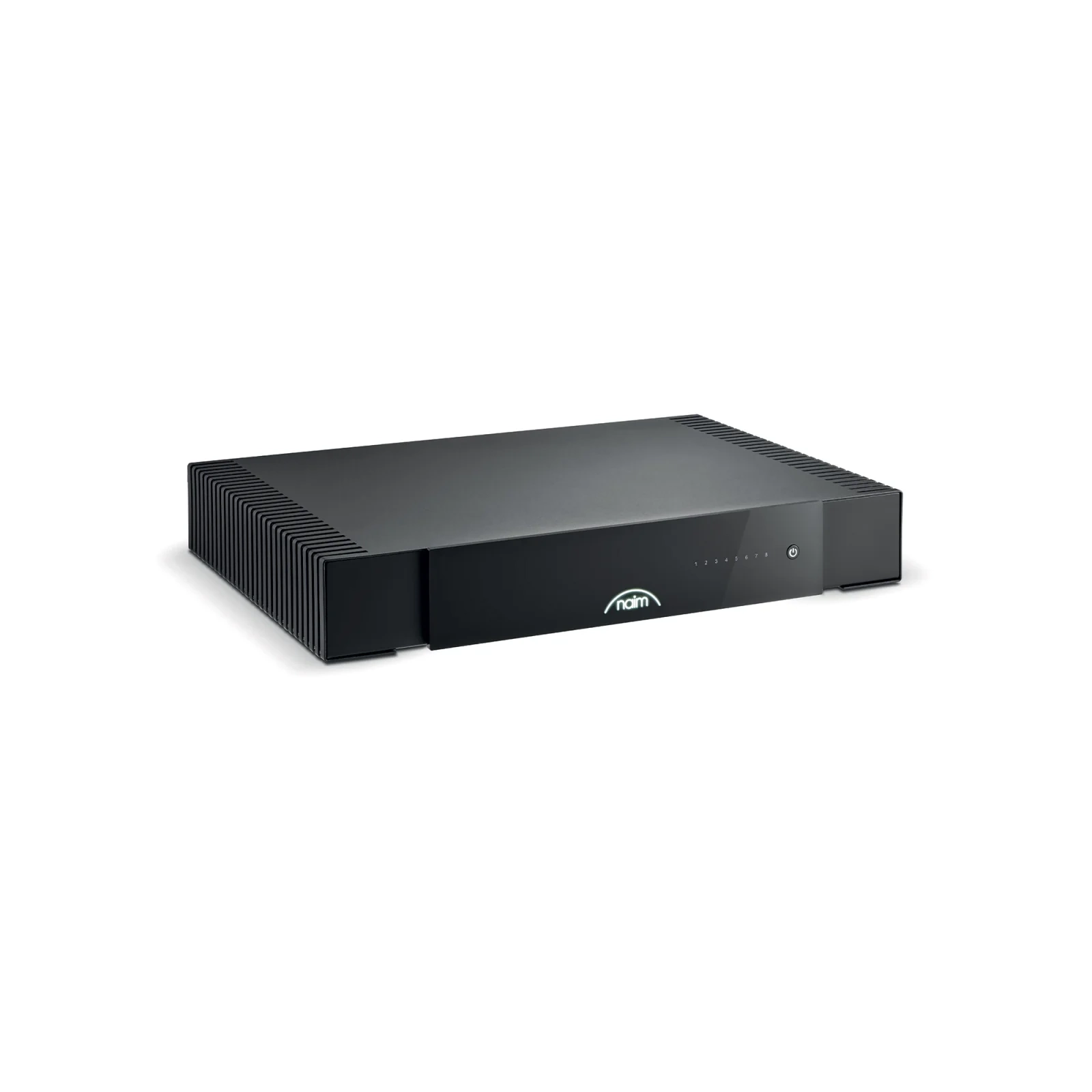 Naim CI-NAP 108 amplificatore 8 canali – vista di tre quarti Naim CI-NAP 108 amplificatore 8 canali – vista di tre quarti
