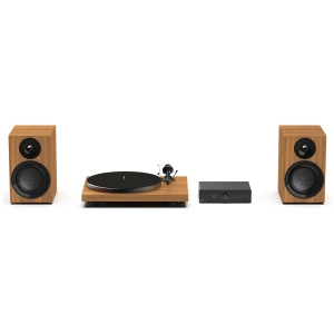 Pro-Ject Colourful Audio System E con giradischi Debut E, amplificatore Stereo Box E e diffusori Speaker Box 5 E Carbon