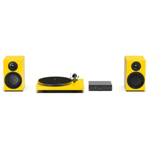 Pro-Ject Colourful Audio System E con giradischi Debut E, amplificatore Stereo Box E e diffusori Speaker Box 5 E Carbon