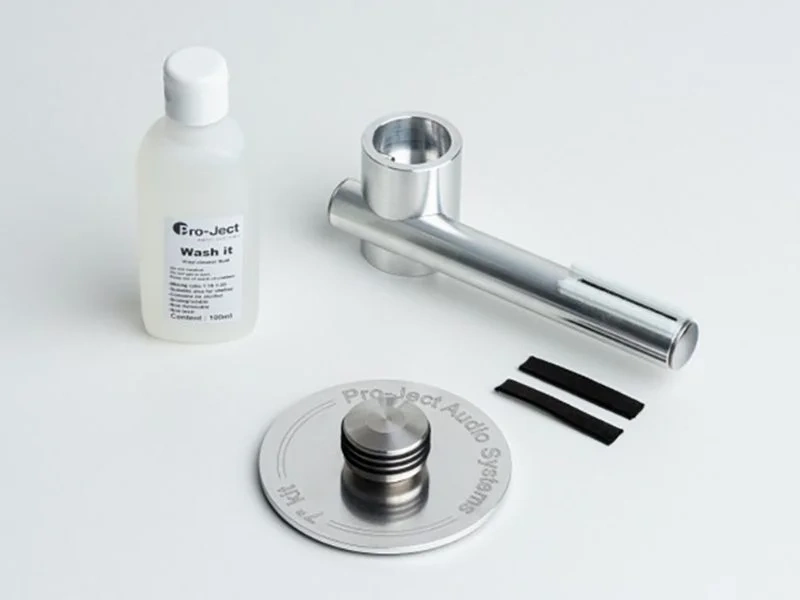 Pro-Ject VC-S 7″ Kit per dischi 45 giri con braccio di aspirazione e clamp Pro-Ject VC-S 7″ Kit per dischi 45 giri con braccio di aspirazione e clamp