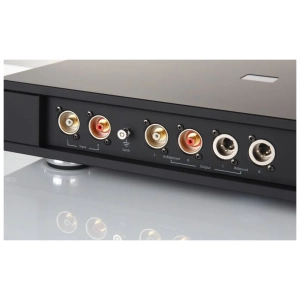 Rega Aura MC preamplificatore phono MC – dettaglio comandi