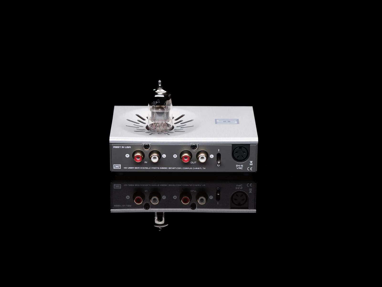 Schiit Vali 3 amplificatore per cuffie ibrido a valvola, frontale Schiit Vali 3 amplificatore per cuffie ibrido a valvola, frontale