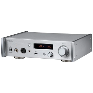 TEAC UD-507 DAC e preamplificatore, frontale